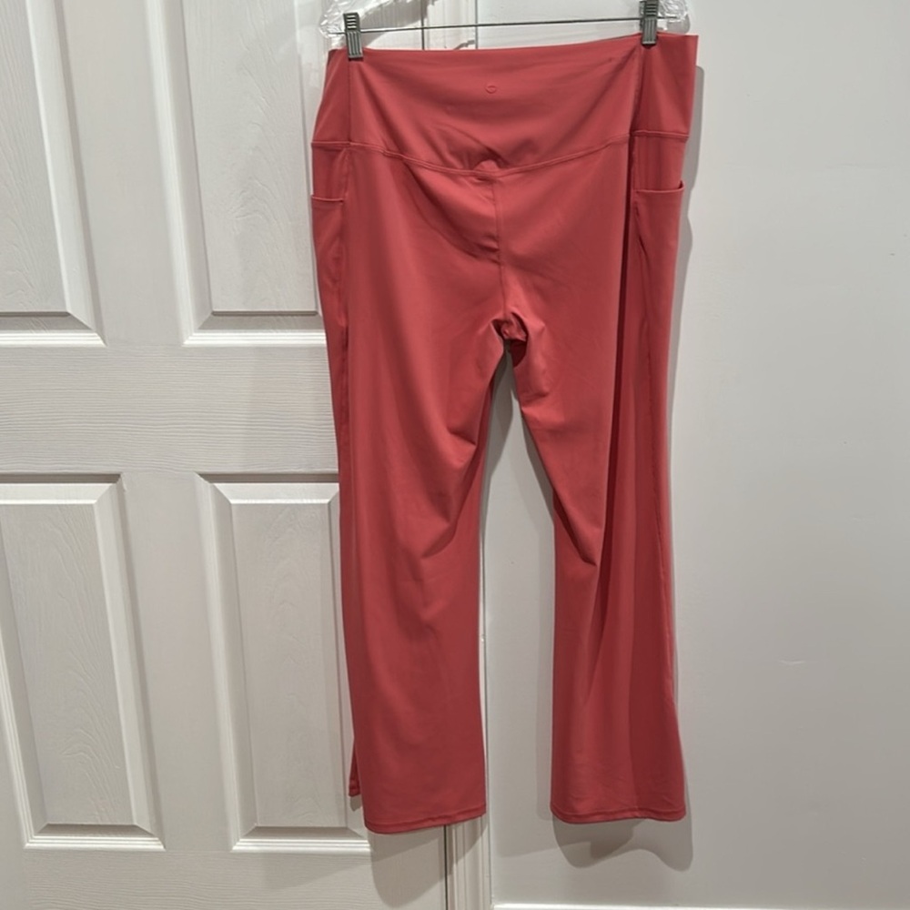 Avia Women's SoftSculpt Flare Leggings XXXL - Picture 5 of 12